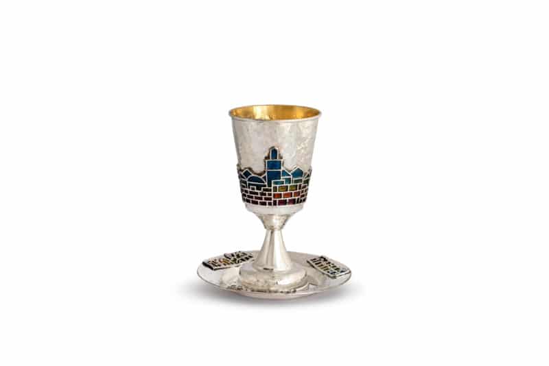 גביע קידוש כסף טהור עם עיטורי ירושלים העתיקה